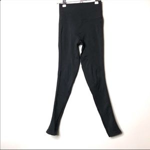 Lululemon Zone in Tight; black compression - SZ 4